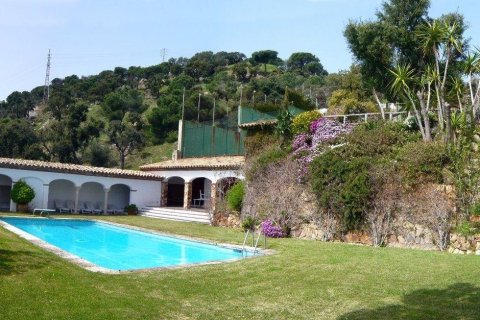 Сasa de 13 dormitorios en venta en Platja D'aro, Gerona, Cataluña, Spain № 1750 - foto 2