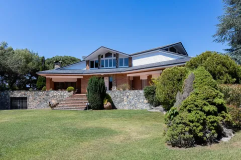 Сasa de 5 dormitorios en venta en Montornès del Vallès, Barcelona, Cataluña, Spain № 1747 - foto 3