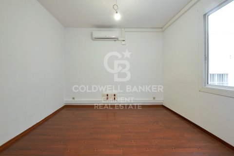 Apartamento en venta en Barcelona, Cataluña, Spain № 6025 - foto 20