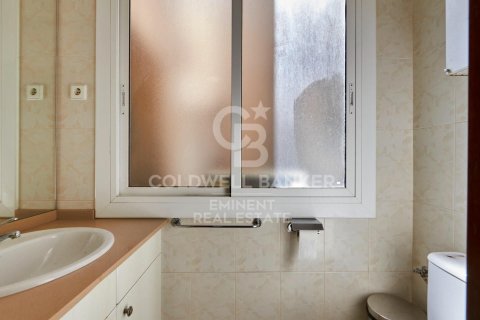 Apartamento en venta en Barcelona, Cataluña, Spain № 6025 - foto 12