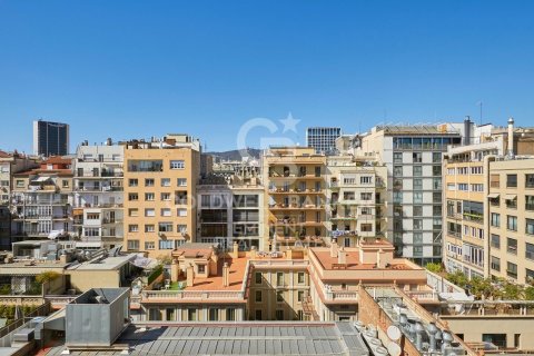 Apartamento en venta en Barcelona, Cataluña, Spain № 6025 - foto 19