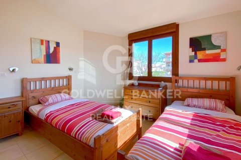 Сasa de 7 dormitorios en venta en Empuriabrava, Gerona, Cataluña, Spain № 6026 - foto 9