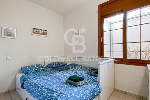 Сasa de 7 dormitorios en venta en Empuriabrava, Gerona, Cataluña, Spain № 6026 - foto 14