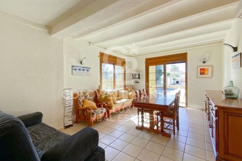 Сasa de 7 dormitorios en venta en Empuriabrava, Gerona, Cataluña, Spain № 6026 - foto 11