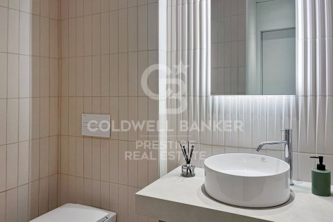 Ático de 2 dormitorios en venta en Barcelona, Cataluña, Spain № 5987 - foto 12