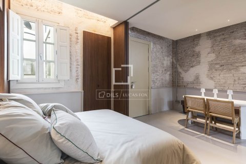 Ático de 2 dormitorios en venta en Barcelona, Cataluña, Spain № 4063 - foto 23