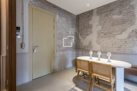 Ático de 2 dormitorios en venta en Barcelona, Cataluña, Spain № 4063 - foto 27