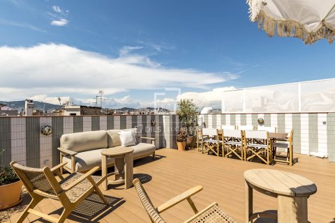 Ático de 2 dormitorios en venta en Barcelona, Cataluña, Spain № 4063 - foto 5