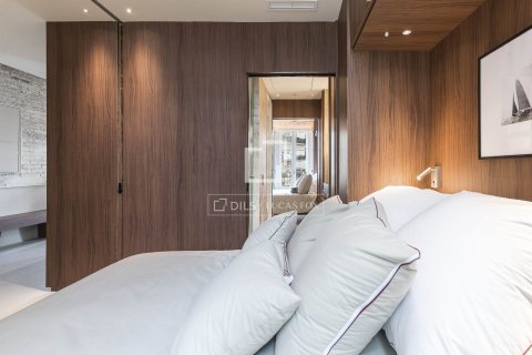 Ático de 2 dormitorios en venta en Barcelona, Cataluña, Spain № 4063 - foto 24