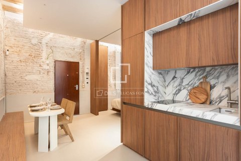 2 bedrooms apartment for sale in Barcelona, Catalonia, Spain № 4064 - photo 11