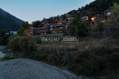Сasa de 4 dormitorios en venta en Principado De Andorra (Ninguna Poblacion Tiene C.P.), Lérida, Cataluña, Spain № 5635 - foto 18