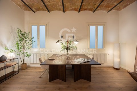 Apartamento de 4 dormitorios en venta en Barcelona, Cataluña, Spain № 5632 - foto 23