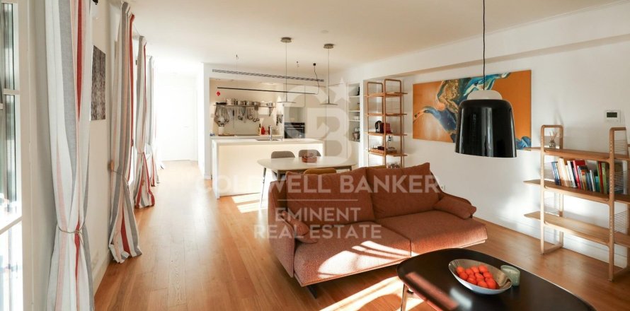 2 bedrooms apartment for sale in Barcelona, Catalonia, Spain № 5631