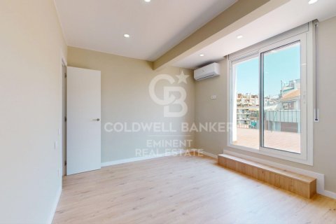 Ático de 3 dormitorios en venta en Barcelona, Cataluña, Spain № 5633 - foto 17