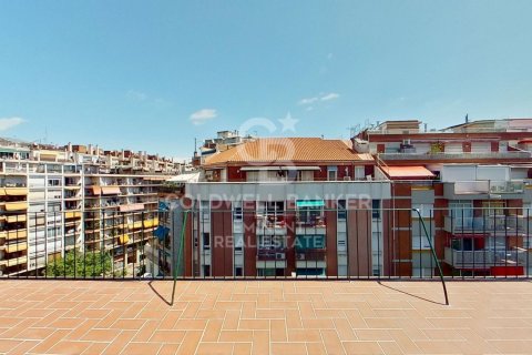 Ático de 3 dormitorios en venta en Barcelona, Cataluña, Spain № 5633 - foto 4