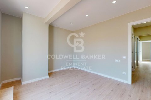 Ático de 3 dormitorios en venta en Barcelona, Cataluña, Spain № 5633 - foto 14