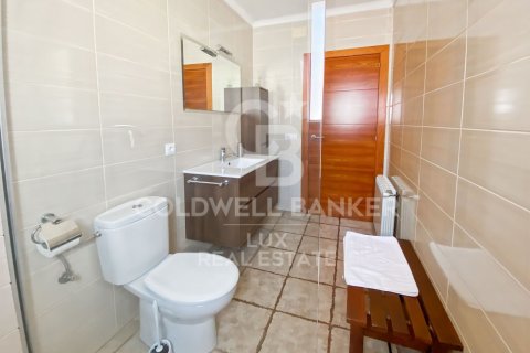 Сasa de 3 dormitorios en venta en L'Escala, Gerona, Cataluña, Spain № 5634 - foto 15