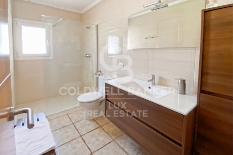 Сasa de 3 dormitorios en venta en L'Escala, Gerona, Cataluña, Spain № 5634 - foto 16