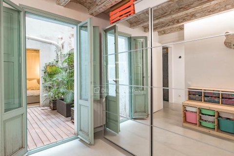 Apartamento de 3 dormitorios en venta en Barcelona, Cataluña, Spain № 6430 - foto 23