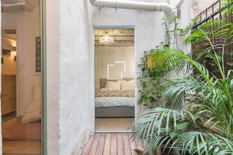Apartamento de 3 dormitorios en venta en Barcelona, Cataluña, Spain № 6430 - foto 20