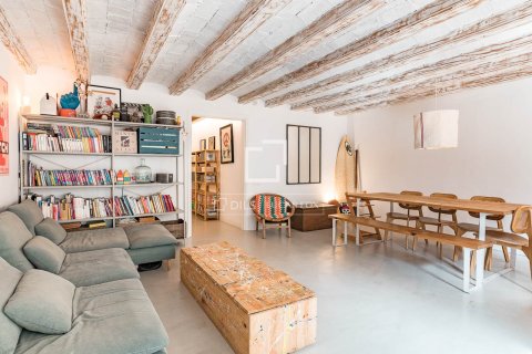 Apartamento de 3 dormitorios en venta en Barcelona, Cataluña, Spain № 6430