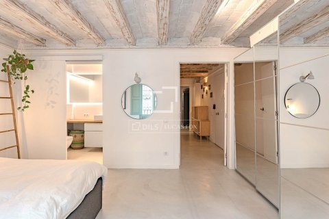 Apartamento de 3 dormitorios en venta en Barcelona, Cataluña, Spain № 6430 - foto 12