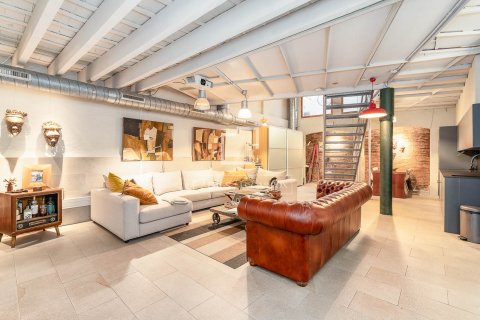 Apartamento de 2 dormitorios en venta en Barcelona, Cataluña, Spain № 6424