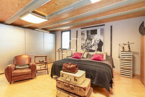 Apartamento de 2 dormitorios en venta en Barcelona, Cataluña, Spain № 6424 - foto 9
