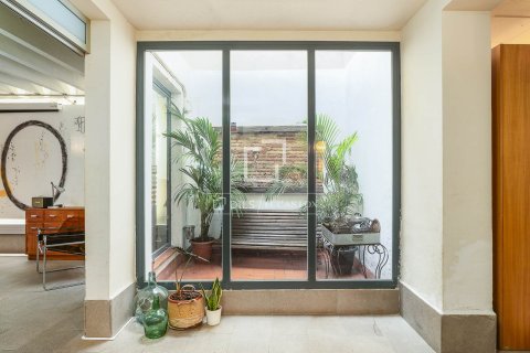 Apartamento de 2 dormitorios en venta en Barcelona, Cataluña, Spain № 6424 - foto 11
