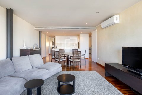 Ático de 4 dormitorios en venta en Barcelona, Cataluña, Spain № 6426 - foto 8