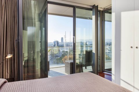 Ático de 4 dormitorios en venta en Barcelona, Cataluña, Spain № 6426 - foto 27