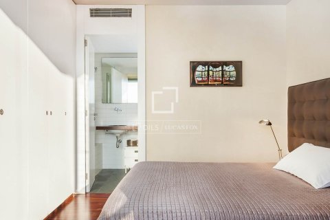 Ático de 4 dormitorios en venta en Barcelona, Cataluña, Spain № 6426 - foto 25