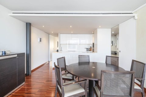 Ático de 4 dormitorios en venta en Barcelona, Cataluña, Spain № 6426 - foto 16