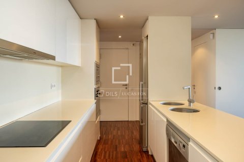 Ático de 4 dormitorios en venta en Barcelona, Cataluña, Spain № 6426 - foto 22