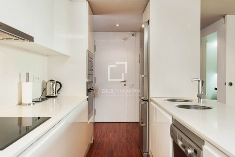 Ático de 4 dormitorios en venta en Barcelona, Cataluña, Spain № 6426 - foto 17