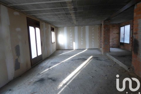 Propiedad comercial de 850 m² en venta en Puigcerda, Gerona, Cataluña, Spain № 4837 - foto 8