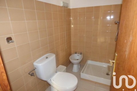 Propiedad comercial de 850 m² en venta en Puigcerda, Gerona, Cataluña, Spain № 4837 - foto 6