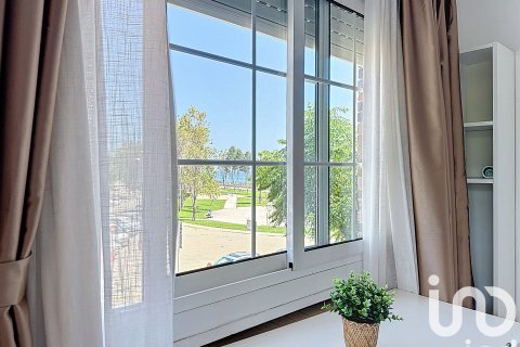 Casa adosada de 5 dormitorios en venta en El Masnou, Barcelona, Cataluña, Spain № 4835 - foto 16