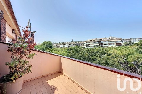 Casa adosada de 5 dormitorios en venta en El Masnou, Barcelona, Cataluña, Spain № 4835 - foto 23