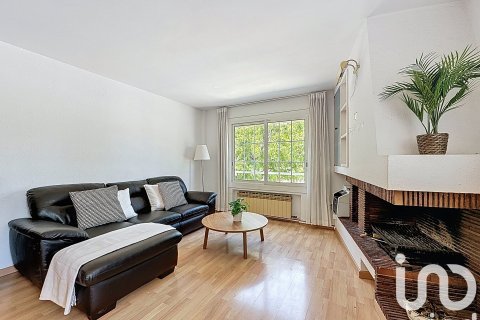 Casa adosada de 5 dormitorios en venta en El Masnou, Barcelona, Cataluña, Spain № 4835 - foto 26