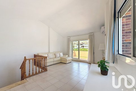 Casa adosada de 5 dormitorios en venta en El Masnou, Barcelona, Cataluña, Spain № 4835 - foto 20