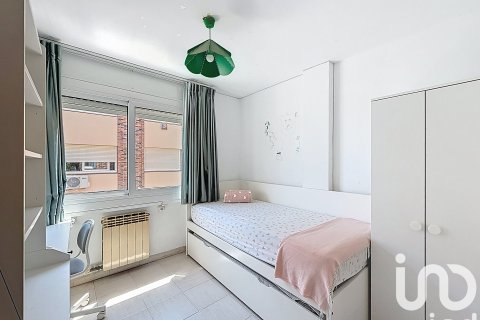 Casa adosada de 5 dormitorios en venta en El Masnou, Barcelona, Cataluña, Spain № 4835 - foto 17