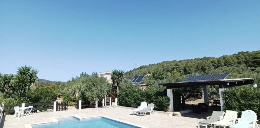 Сasa de 4 dormitorios en venta en L'Ametlla de Mar, Tarragona, Cataluña, Spain № 4838