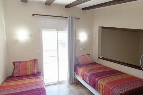 Сasa de 4 dormitorios en venta en L'Ametlla de Mar, Tarragona, Cataluña, Spain № 4838 - foto 6