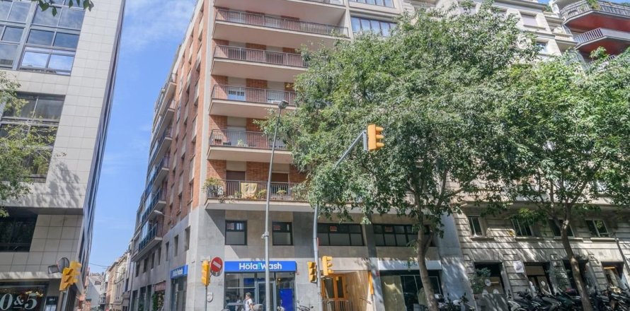 Estudio en venta en Barcelona, Cataluña, Spain № 2529