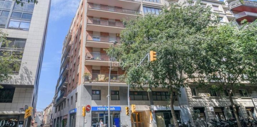 Estudio en venta en Barcelona, Cataluña, Spain № 2531