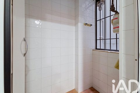 Apartamento de 3 dormitorios en venta en Barcelona, Cataluña, Spain № 8312 - foto 6