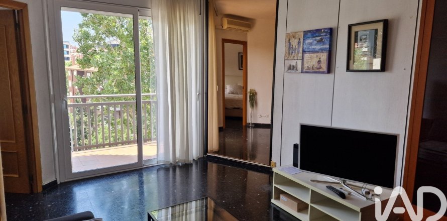 Apartamento de 2 dormitorios en alquiler en Barcelona, Cataluña, Spain № 8310