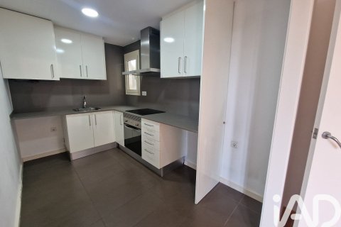 Купить квартиру в Барселона, Испания с 2 спальни, 74м², № 8314 - фото 10