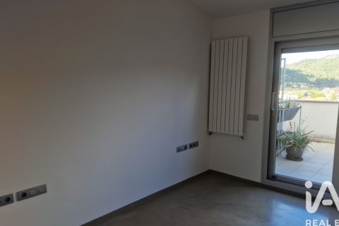 Сasa de 3 dormitorios en alquiler en Sant Just Desvern, Barcelona, Cataluña, Spain № 8311 - foto 11